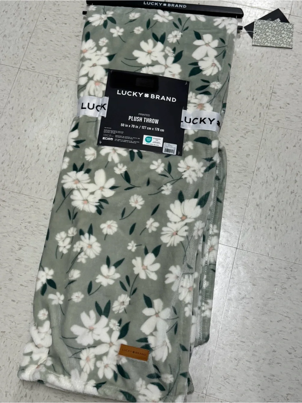 Lucky Brand Green Floral Plush Throw Blanket